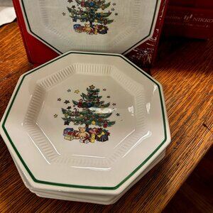 Nikko Christmastime 4 pc Salad Plate Set